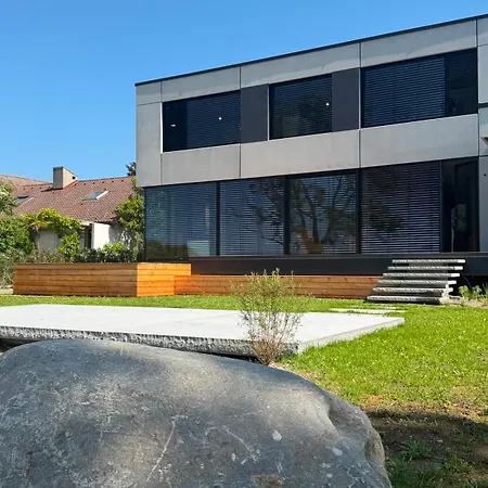 Qbify - Private Lakeside Living - Eigener Vila