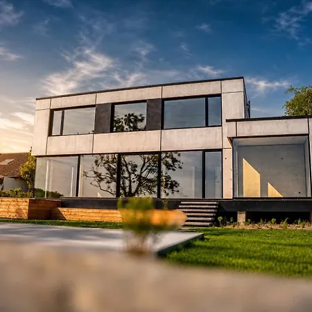 Vila Qbify - Private Lakeside Living - Eigener *