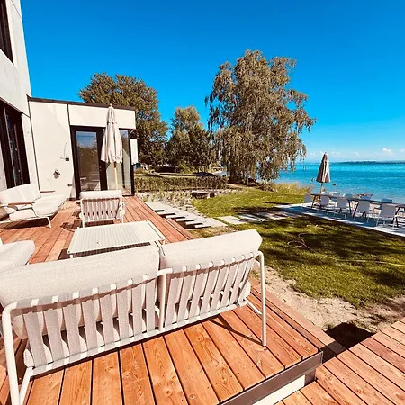 Qbify - Private Lakeside Living - Eigener Vila